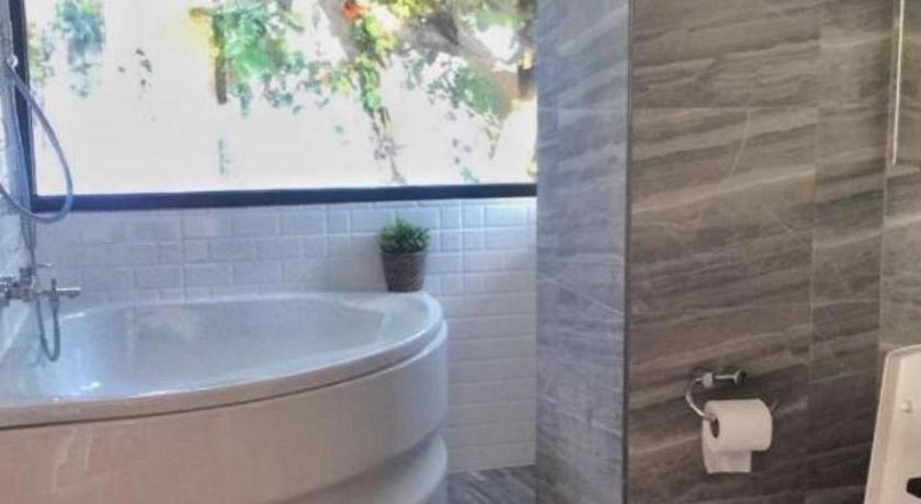 Joy Hotel Πράτσουατ Κίρι Χαν Εξωτερικό φωτογραφία
